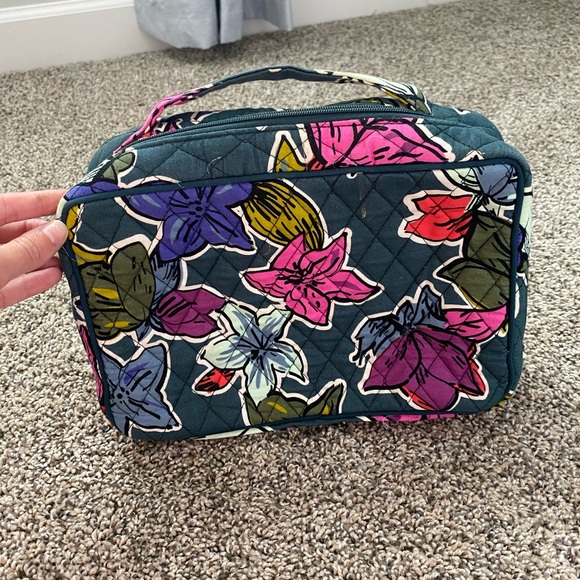 Vera Bradley Handbags - Vera Bradley Makeup Bag